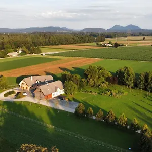 Na Poljani Bed & Breakfast